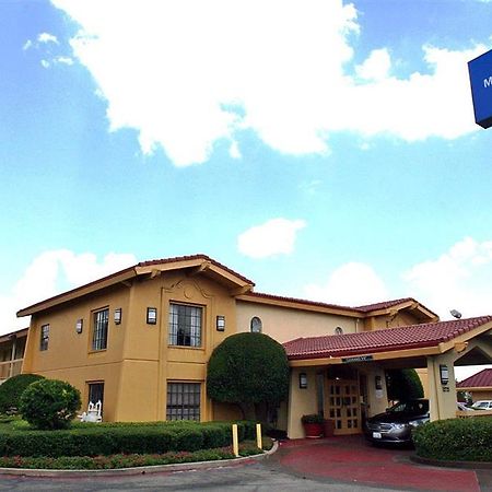 西北高速公路加兰6号汽车旅馆 外观 照片